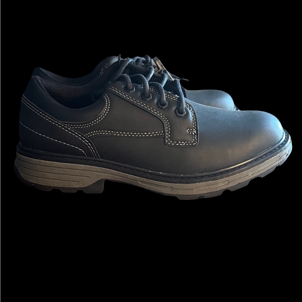 Men’s George brand shoes. Memory Foam. Size 8. NWT